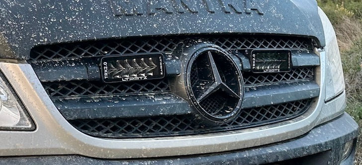 Kühlergrill Halter für Zusatzscheinwerfer - Mercedes Sprinter W906 vor Mopf 2009-2013