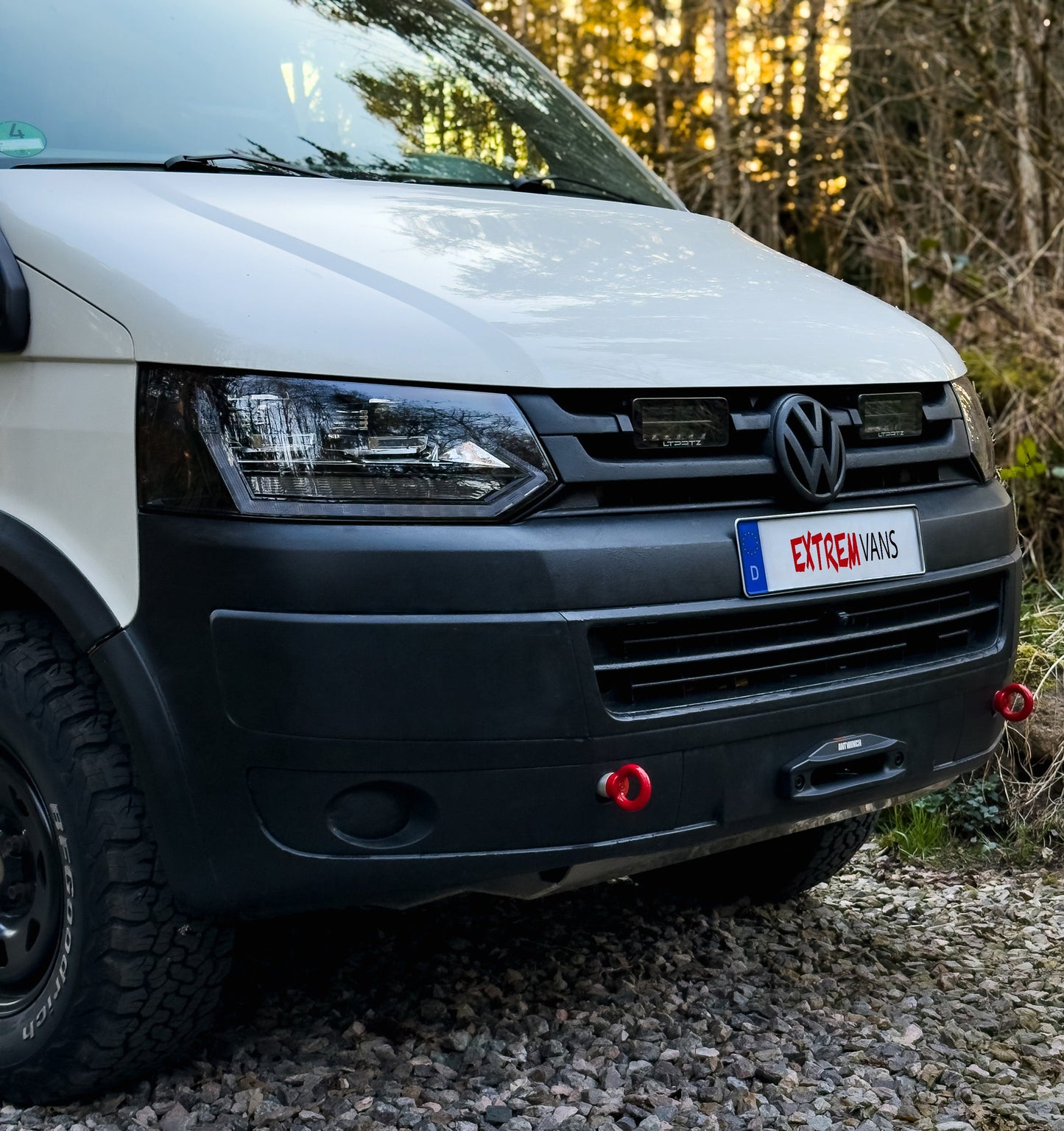 Bergeösen / Abschleppösen Front für VW T5-T6.1 Verstärkt
