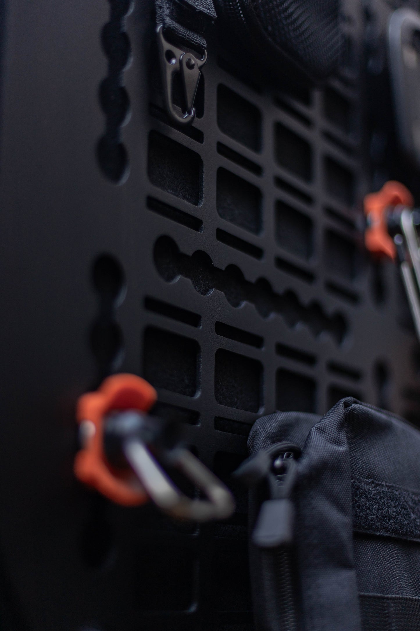 XPLORACK Doors Molleboard Verkleidung Hecktüren Sprinter 907