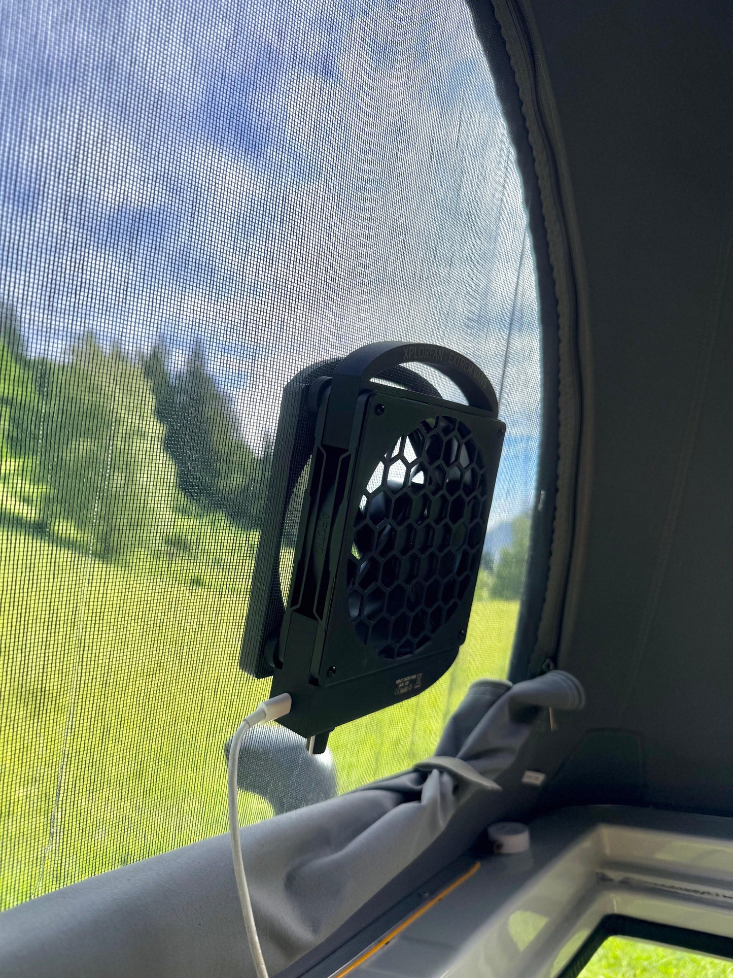 XplorFan USB-C Ventilator Magnethalterung